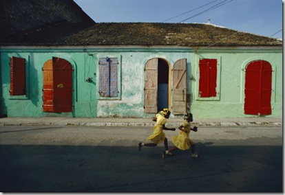 OLTRE IL MURO ARTE E FOTOGRAFIA STAND WITH HAITI Preview Images oltre-il-muro-arte-e-fotografia-stand-with-haiti-preview-images